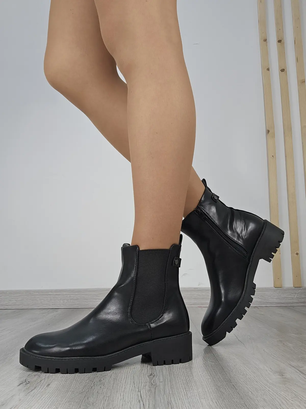 Bota Paris